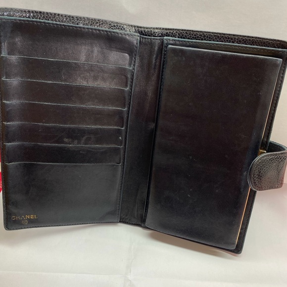 Chanel Caviar Long Wallet - Picture 4 of 8